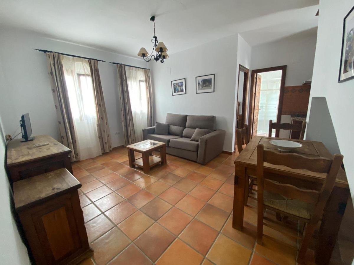 Arco - Virgen Y Habitación *